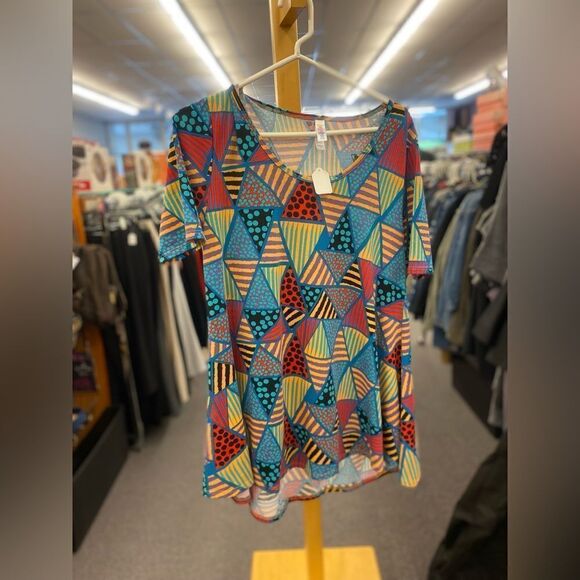 LulaRoe Medium Multi Color Top - Picture 1 of 3